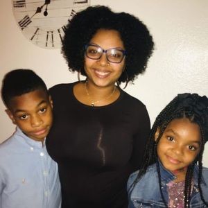 Meet your Posher, Nadia